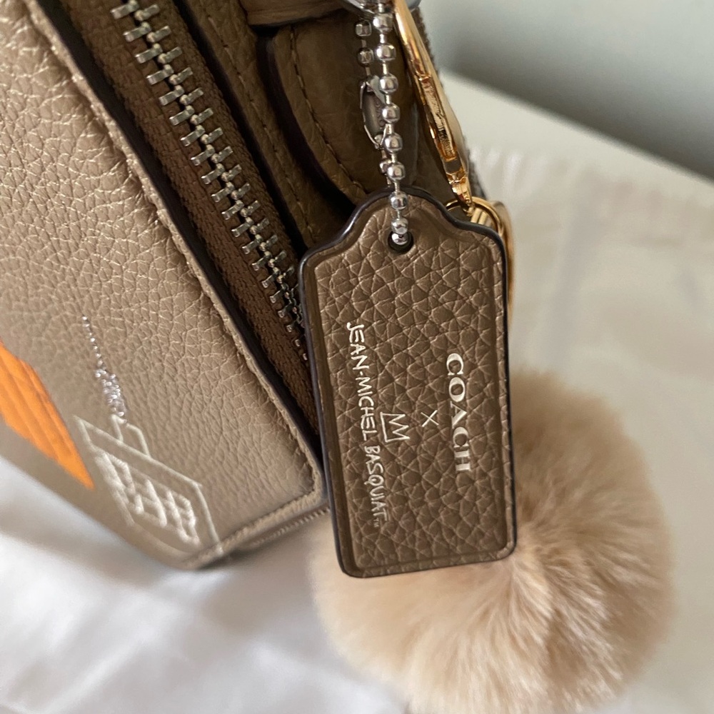 Coach X Jean Michel Basquiat Hexagonal Crossbody - Picture 3 of 10
